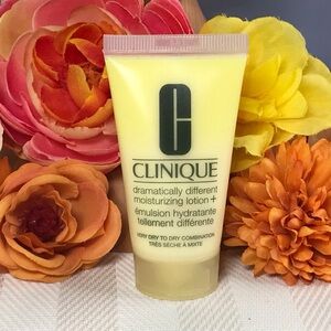 Clinique Dramatically Different Moisturizing Lotion Mini 30 ml *NEW!
